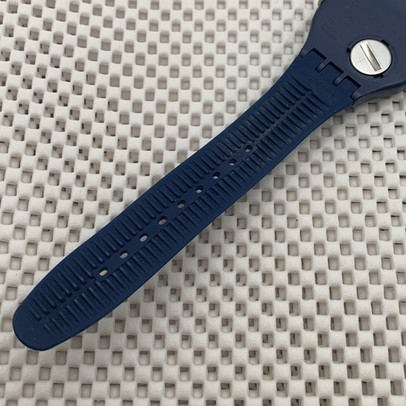 Swatch Watch - SUON106 - FOR THE LOVE OF K - Picture 8 of 11